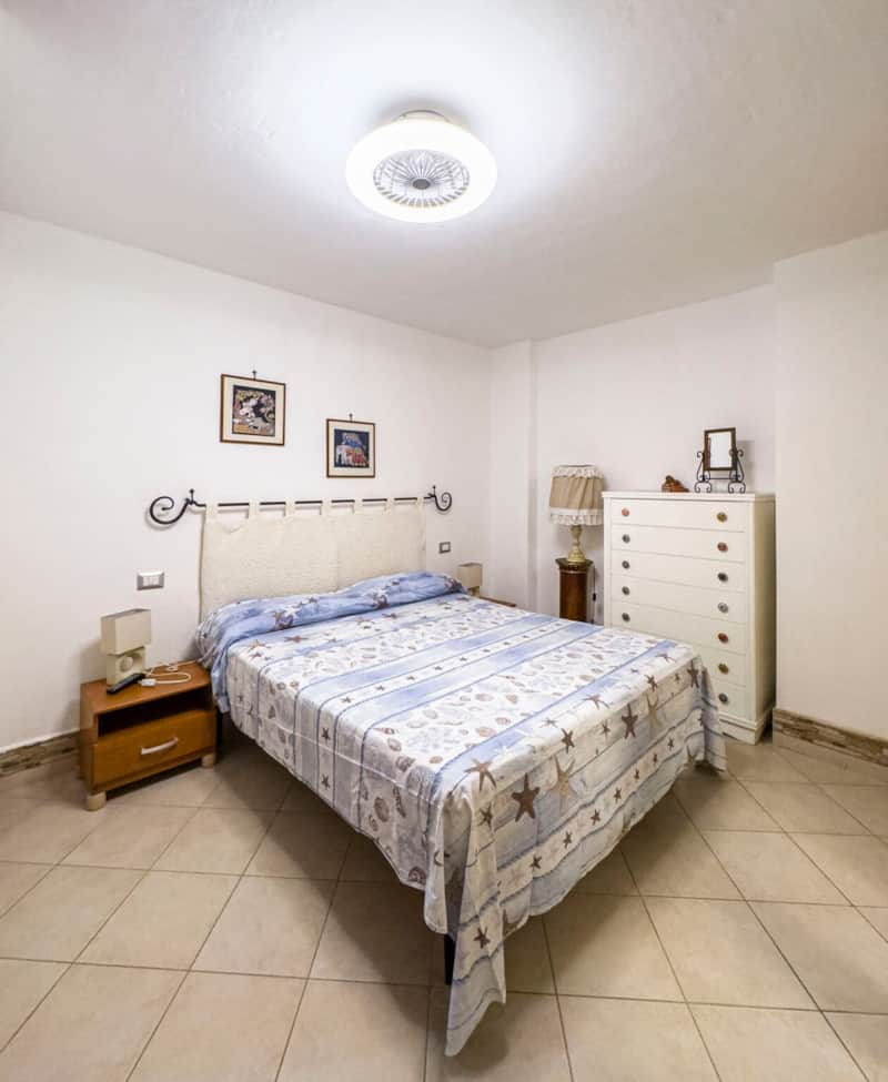 Giallo-Apartment